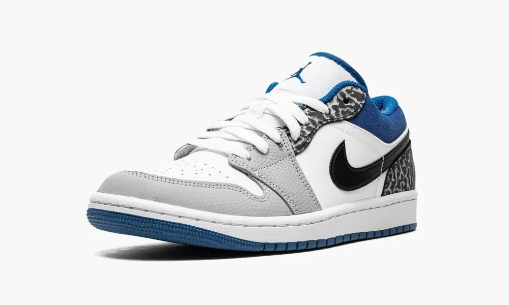 Jordan 1 Low SE "True Blue" 