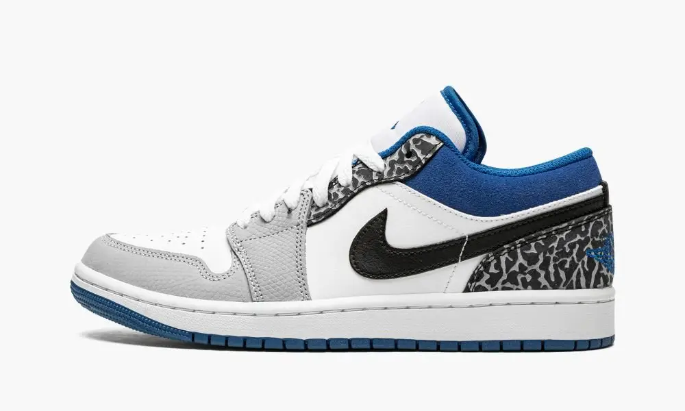 Jordan 1 Low SE "True Blue" 