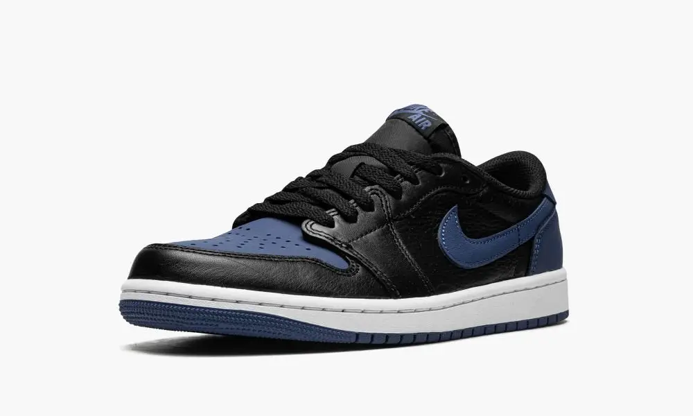 Air Jordan 1 Low OG "Mystic Navy" 