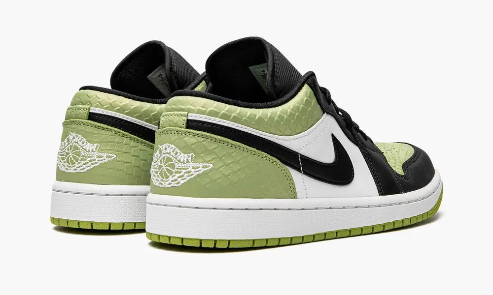 WMNS Air Jordan 1 Low SE "Vivid Green Snakeskin" 