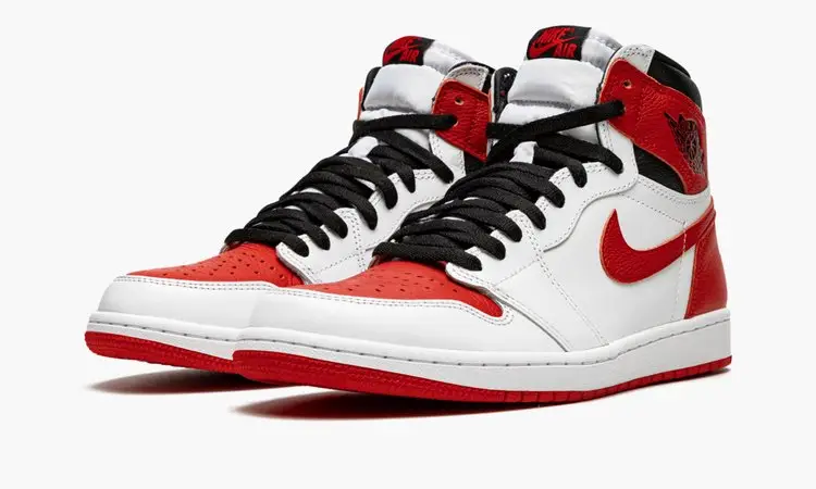 Air Jordan 1 Retro High OG "Heritage" 