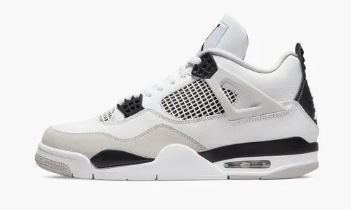 Air Jordan 4 Retro "Military Black" 