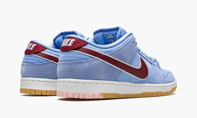 Nike SB Dunk Low Philadelphia Phillies 