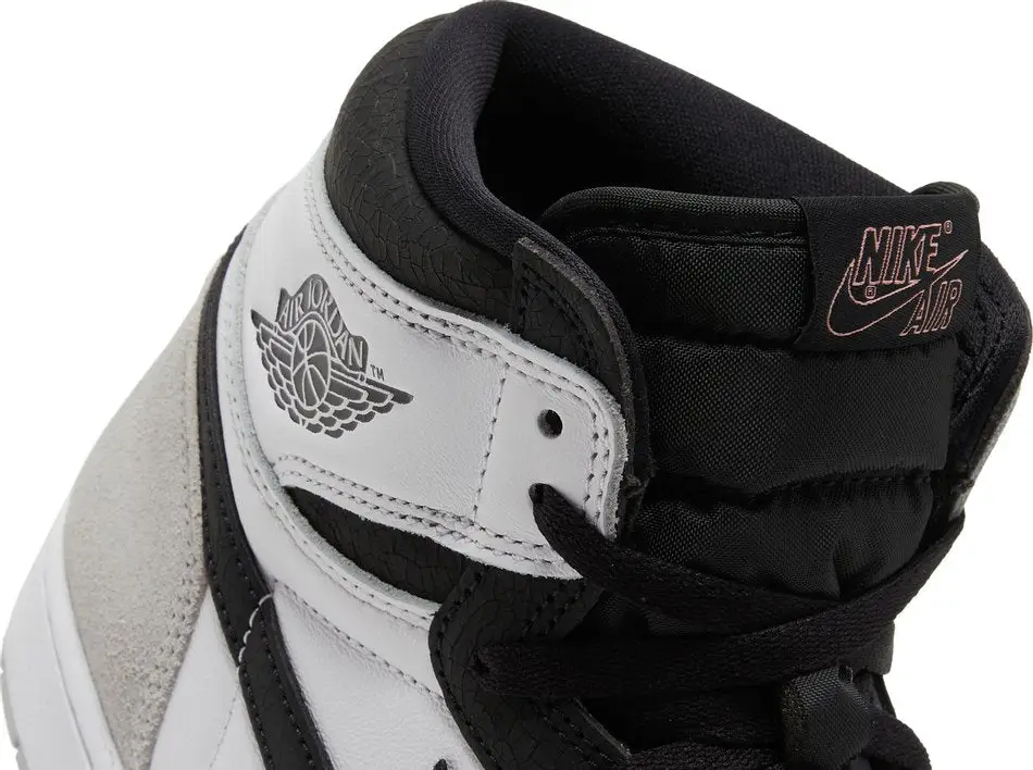 Air Jordan 1 Retro High OG Stage Haze 